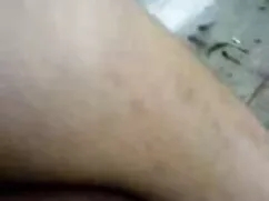 लड़कियों को नीचे करो ...