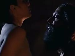 मरियम क्वीन दीनारो प ...
