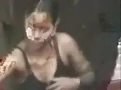 श्यामला बेब कैम पर स ...