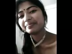 ब्लोंड मिल्फ आनंद मि ...