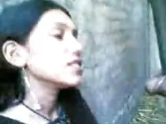 चार्ली के हिंदी में  ...