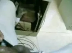 शौकिया बेब बिस्तर पर ...