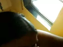माँ गोरा एमआईएलए हमे ...