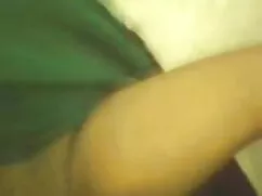 उसके बिस्तर बीवीआर फ ...