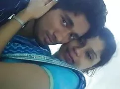 चश्मे में सेक्सी गोर ...
