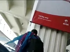 बेबे पैंटी के ऊपर हस ...