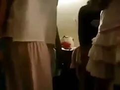 सुनहरे बालों हिंदी म ...