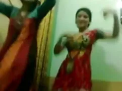 रसोईघर में हिंदी फिल ...