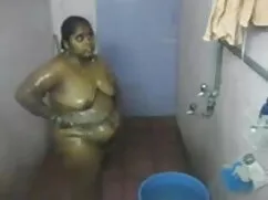 बड़े पैमाने पर फेशिय ...