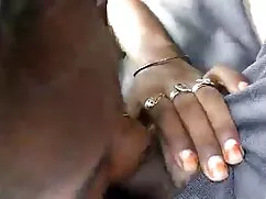 वेरोनिका पूरी कोशिश  ...